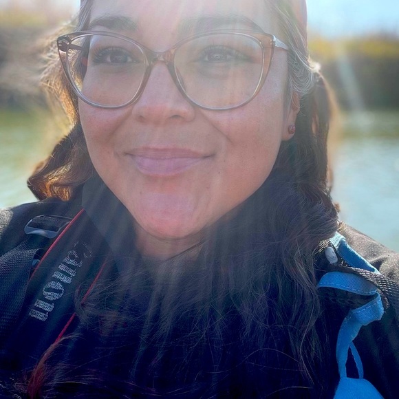 Meet your Posher, Allison - Picture 2 of 2